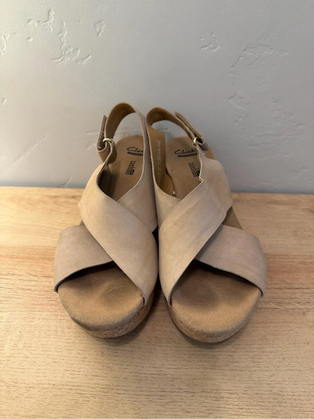Clarks Collection Cushion Soft Beige Cork Wedge Sandals Size 8.5